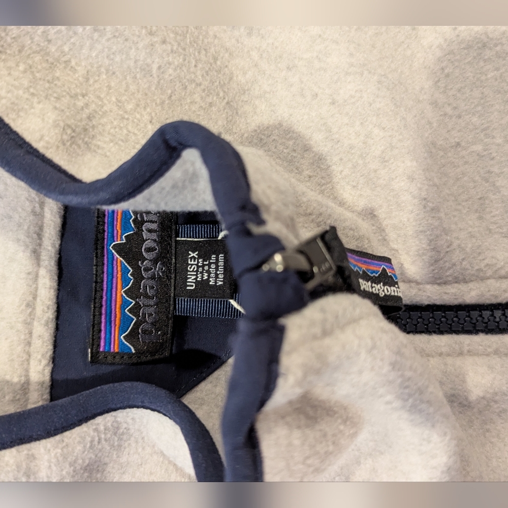 Patagonia Unisex Quarter-Zip Fleece Pullover - Picture 3 of 7